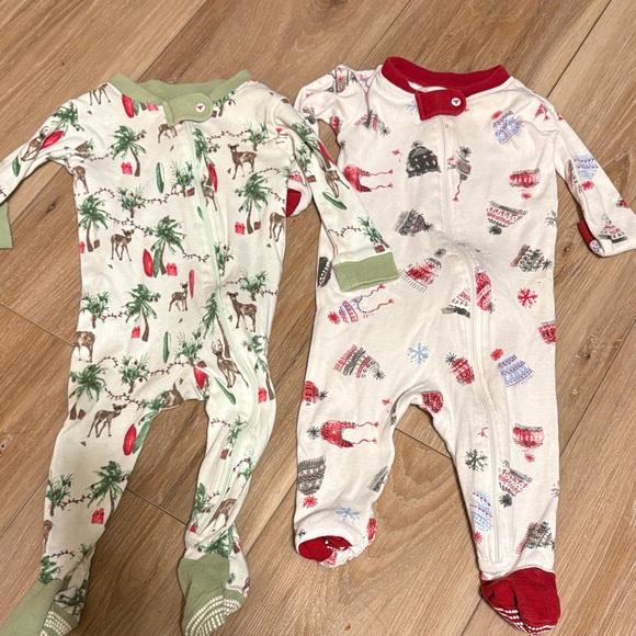 Burt's Bees Baby Other - Burt's Bees Baby Festive Holiday Footies - Green and Red